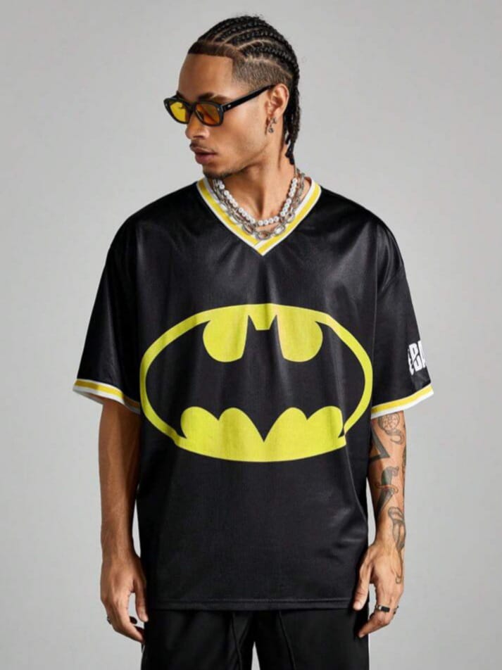 Uptown Funky Men's Batman Letter & Graphic V-Neck Short Sleeve Active T-Shirt
